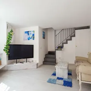 Apartament Di Gio, Katania